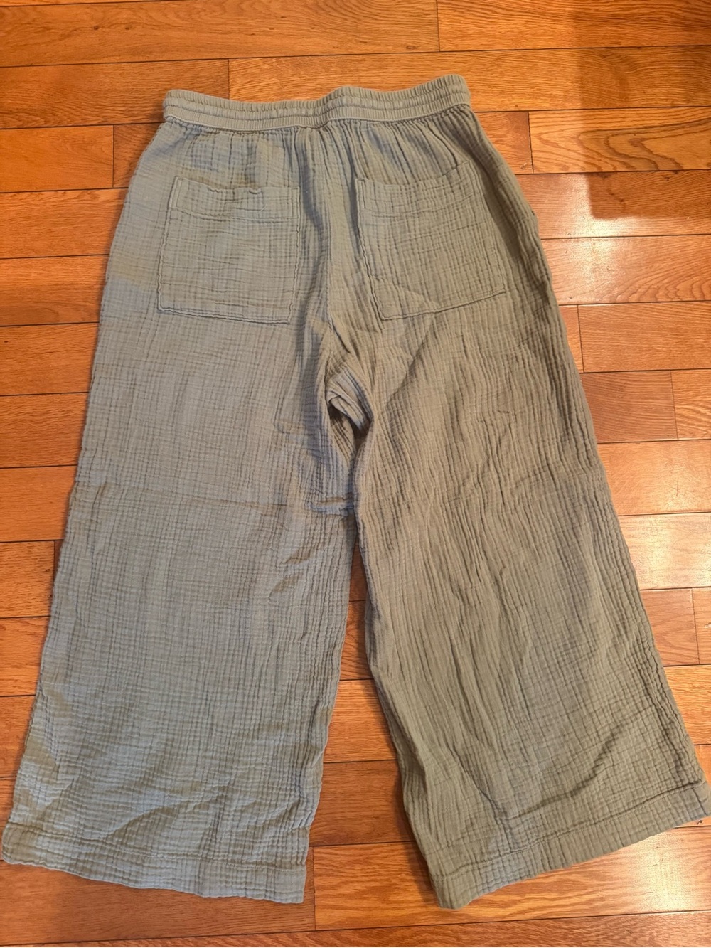Boho Universal Thread Sage Green Wide Leg Gauze Cropped Pants M EUC - Picture 5 of 5